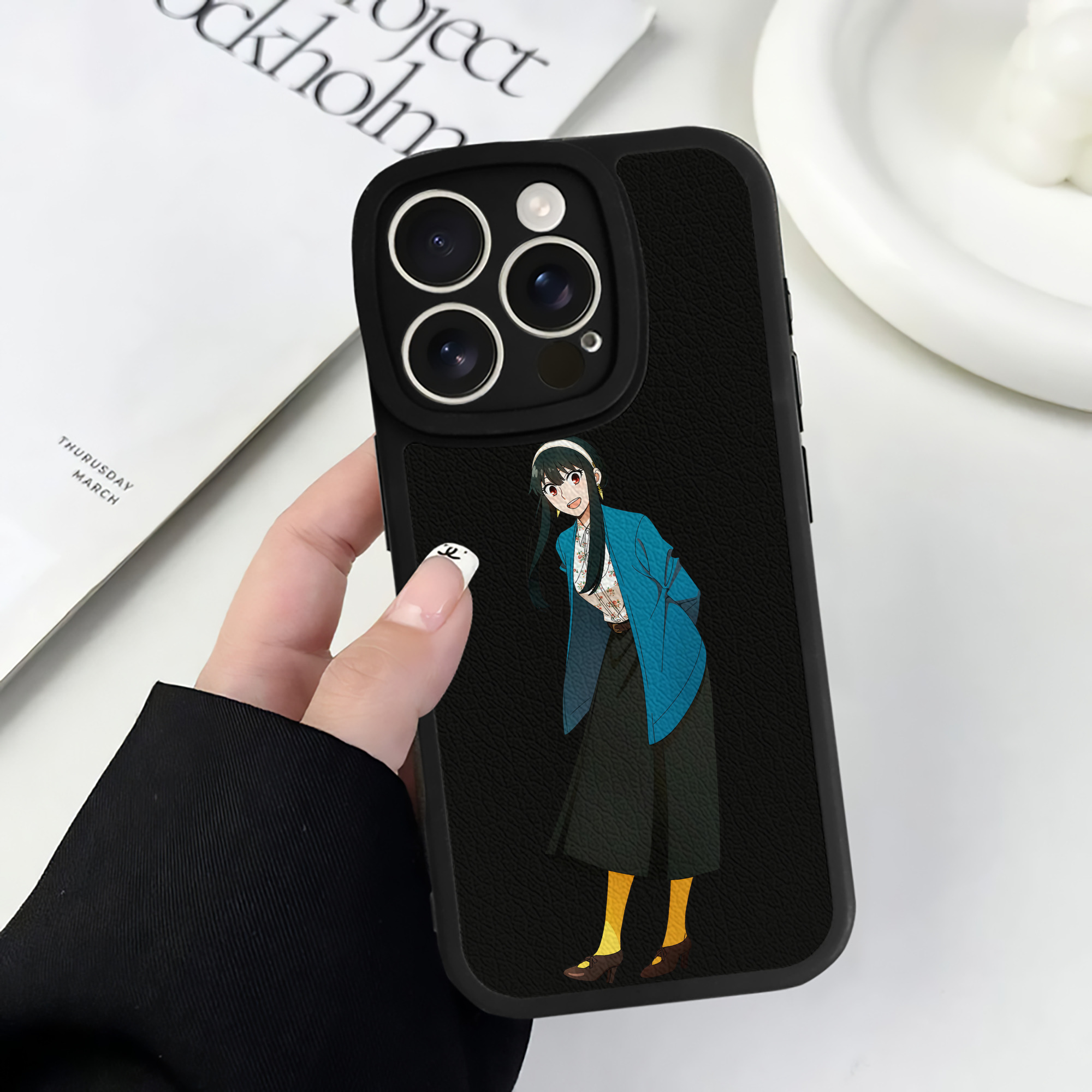 （画像用） SPY×FAMILY间谍家家酒 【iPhone 16シリーズ対応】シリコンスマホケース（レザー調） 材質：シリコン
